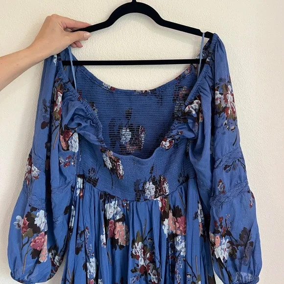 Floral Blue Dress - Picture 4 of 5